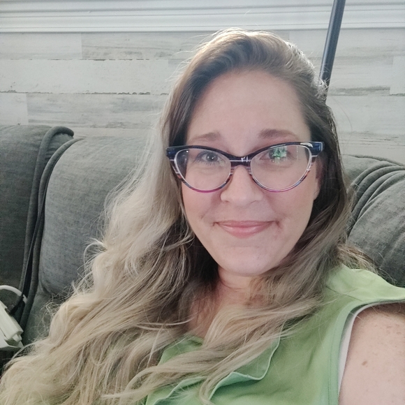 Meet your Posher, Taura - Picture 1 of 1